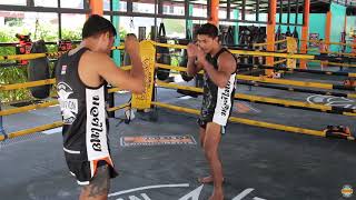 REVOLUTION Muay Thai 8 / FAKE AND GET A CLEAN SHOT BY CHAMPION SAGADPET