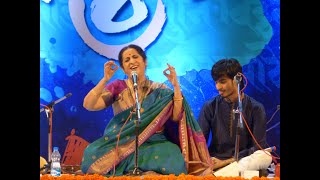 பாசுரம் ( Pasuram ) Followed By Pandari Nivasa by Sangeeta Kalanidhi Aruna Sairam