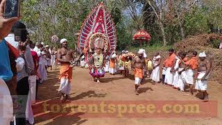 ಪುತ್ತೂರಿನ ಒಳಮೊಗ್ರು ಎಂಬಲ್ಲಿ ನಡೆದ ಕಿನ್ನಿಮಾಣಿ ದೈವದ ನೇಮೋತ್ಸವ