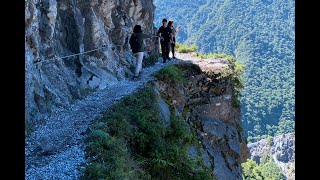 錐麓古道，太魯閣國家公園中一條風景壯闊的登山型步道，我第一次走在斷崖邊上，難忘的經驗。我將5小時的路程濃縮成11分鐘37秒的影片介紹。