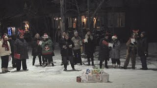 Applauze Productions carolers spread holiday cheer