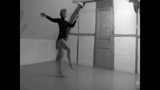 Andréa Bescond - Danse - Improvisation - 2010