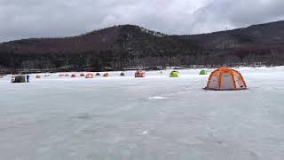 2021年3月6日　岩手県　岩洞湖氷上ワカサギ の風景