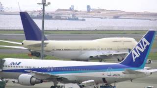 ANA B767-300 プッシュバック　その後ろに？！？なダッシュ４００・・・