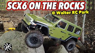 Axial SCX6 On The Rocks, Please