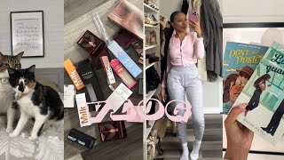 VLOG : BOOK HAUL , MAKEUP PURGE , CAR RANT AND MORE !