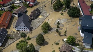 Egymást érik az áradások és az erdőtüzek Európában