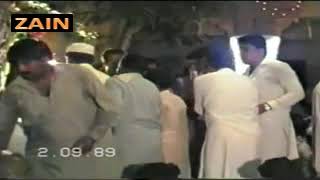 Ae Ri Sakhi Re by Ustad Nusrat Fateh Ali Khan at  Darbar e Waris  1989 4/5