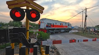 Railroad Crossing | Random Palang Perlintasan Kereta Api | LEN | ALKMAAR