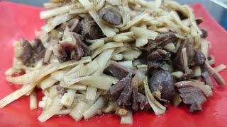 Easy Food / Fried Food / ឆាត្រពាំងគ្រឿងក្នុងមាន់ - Fried Bamboo with Chicken Organ Cooking At Home