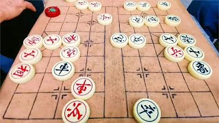 街头象棋实战，步步惊心的套路，运子如神的攻击，高手绝杀泣鬼神