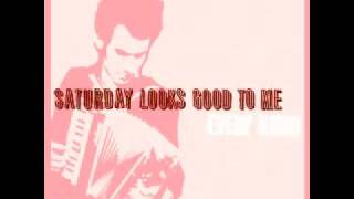 Saturday Looks Good To Me - The Girl's Distracted [OFFICIAL AUDIO]