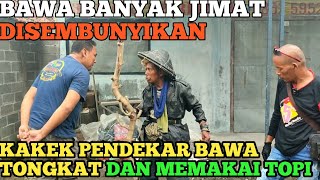 BENER SAJA TIDAK ADA YANG BERANI MENDEKATI.BAWA TONGKAT  KAKEK SEMBUNYIKAN SESUATU DI LIPATAN CELANA