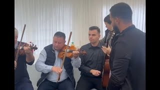 Cetera îi alinare la omu cu supărare 🎻🎸🔝