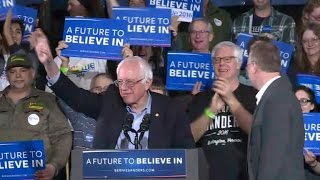 Bernie Sanders maintains lead over Hillary Clinton in N.H.