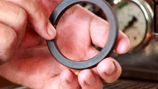 RAW: Cleaning your Rocket- Shower foil and Gasket. Weekly procedure for yummy coffee and better life