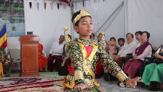 Robam Buong Suong performing by Richard Ouk at Wat Puthearam In Manurewa, Auckland New Zealand 2021