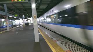 小松駅サンダーバード通過