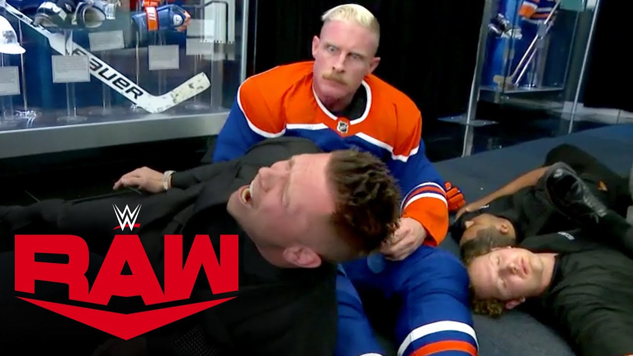 Dexter Lumis Attacks Miz And His Miz-Force: Raw, Sept. 26, 2022 - YouTube