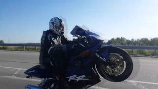 Honda CBR 954 RR ( fireblade )