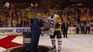 Crosby receives Conn Smythe for 2nd straight year