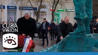 Cuba -  Inauguran monumento a Fidel Castro en Moscú