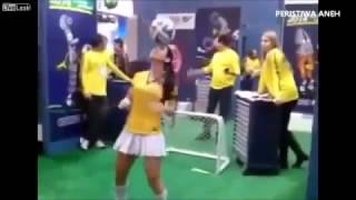 Wow erstaunlich, Blick auf Fußball Mädchen spielen