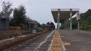 20181027 111744 3671次全藍普快車枋山停/開車(本務R101)