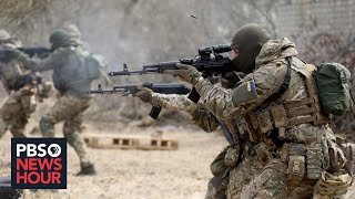 What the Biden administration learned from past presidents about military aid in Ukraine