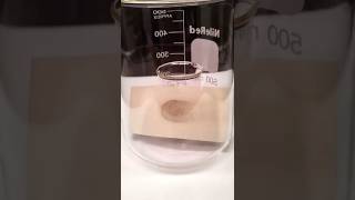 Revealing fingerprints with iodine