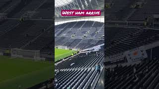 West Ham arrive v Spurs Harry Kane Tifo Tottenham Hotspur Stadium #spurs #tottenhamhotspur #thfc