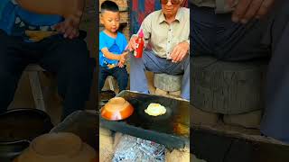 Chinese Burger Grandpa egg cook 🍔 #shorts #youtubeshorts #chineseburger