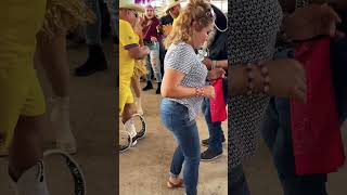 Señora disfrutando de el baile #youtube #trending #baile #dance #music #fyp #shorts #viralvideo