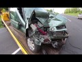 video dopravní nehoda tří automobilů v mostě