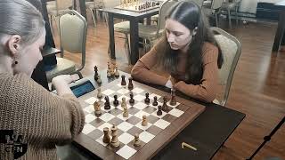 WFM Kitana (1866) vs WFM V. Saulina (2077). Chess Fight Night. CFN. Blitz