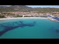 spiaggia di porto ottiolu mare blu e un porto turistico tra i più attrezzati in sardegna