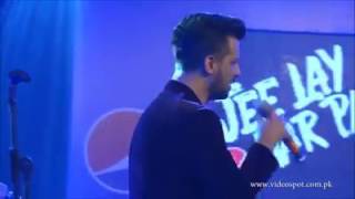 Old melody songs at pepsi event 2017 by Atif aslam(Best live performance by atif aslam)