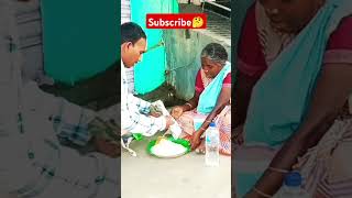 ఆకలితో ఉన్న అమ్మకు అన్నం #ytviral #shortvideo #helping👍🤔