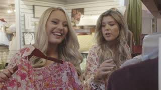 What Would Dolly Do by Janelle Arthur (Official Video)