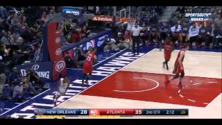Jeff Teague goes behind the back!!!