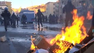 Anti-EU leader's visit sparks violence in Naples