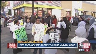 Fast food workers protest to raise minimum wage