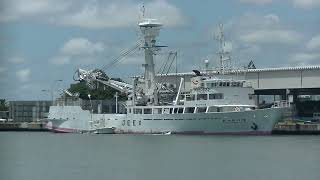 7月17日　外港の4隻の巻き網船(4 purse seine vessels in the outer port)