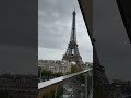 清晨下了一點雨，浪漫 paris 巴黎 法國 travel 浪漫 浪漫之都 france 艾菲爾鐵塔 巴黎鐵塔 eiffeltower view 網紅景觀飯店 蜜月 蜜月旅行