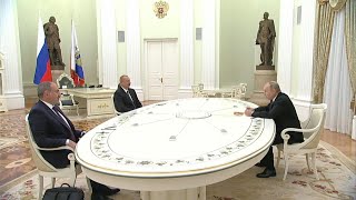 Putin hosts Armenian and Azerbaijani leaders to discuss next steps in peace process | AFP