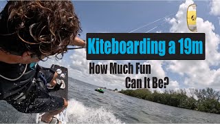 Kiteboarding in Lightwinds 2023 - 10mph 19m Sessions