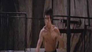 Bruce Lee - Nunchucks
