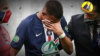 شاهد إصابة كيليان مبابي القوية في نهائي كأس فرنسا و خروجه باكيا ومواسات نيمار له المؤثرة