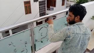 12 mm Tufan Glass with frosted design Stainless Steel Railing. Cost . Modern Glass railing work
