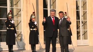 Macron reçoit le président ukrainien Petro Porochenko 1/2 | AFP Images